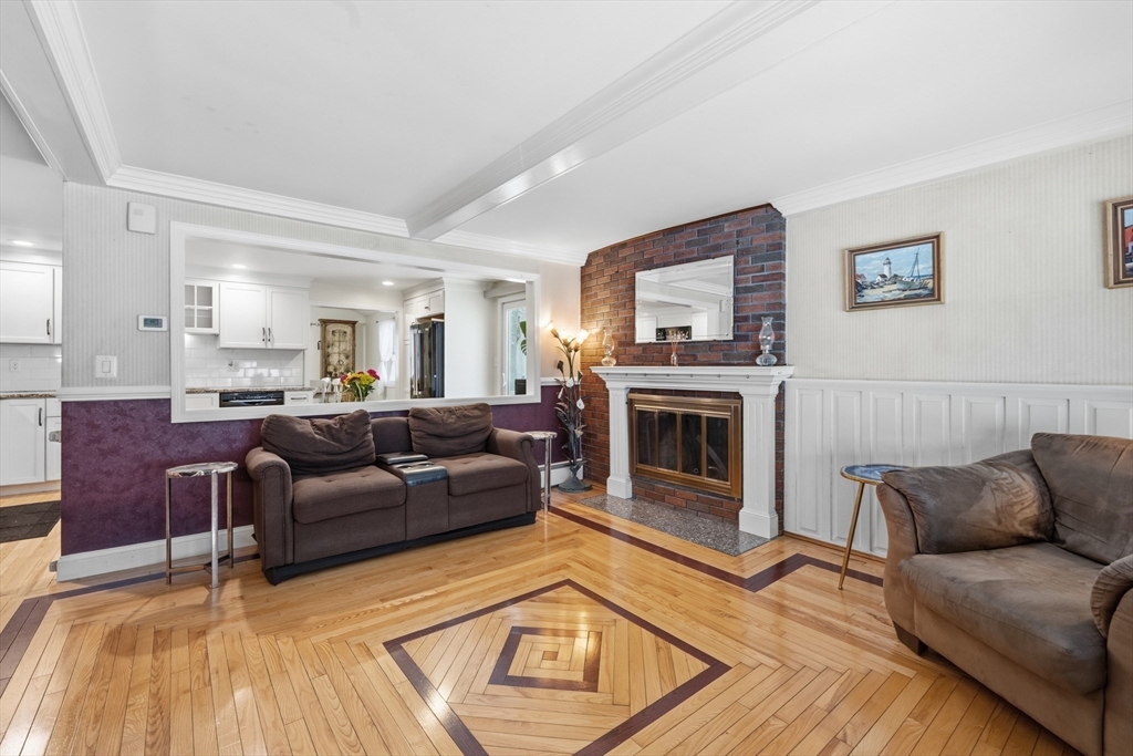 22 Snow Road Grafton, MA 01536 - Photo 7 of 37