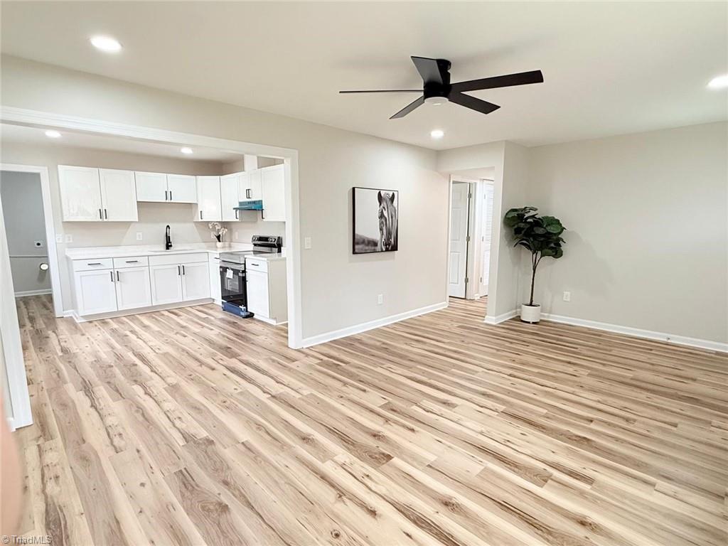 1614 Oneka Avenue High Point, NC 27260 - Photo 7 of 19 Living Room/ Kitchen