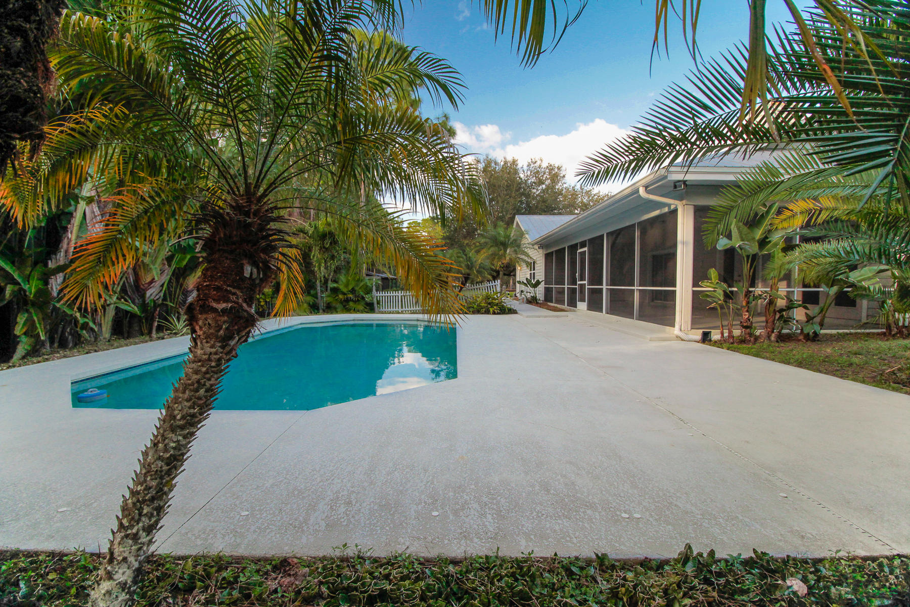 13580 Southeast Ranchland Road Hobe Sound, FL 33455 - Photo 13 of 52 Pool View