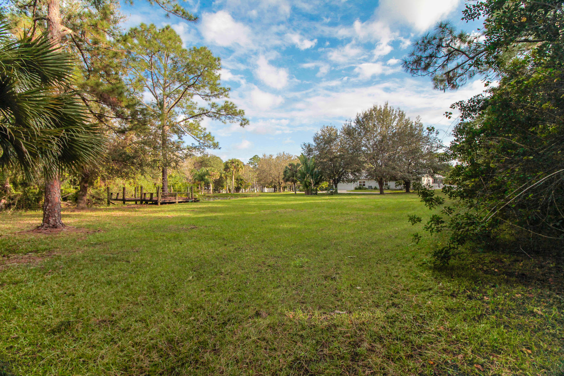 13580 Southeast Ranchland Road Hobe Sound, FL 33455 - Photo 7 of 52 Yard View