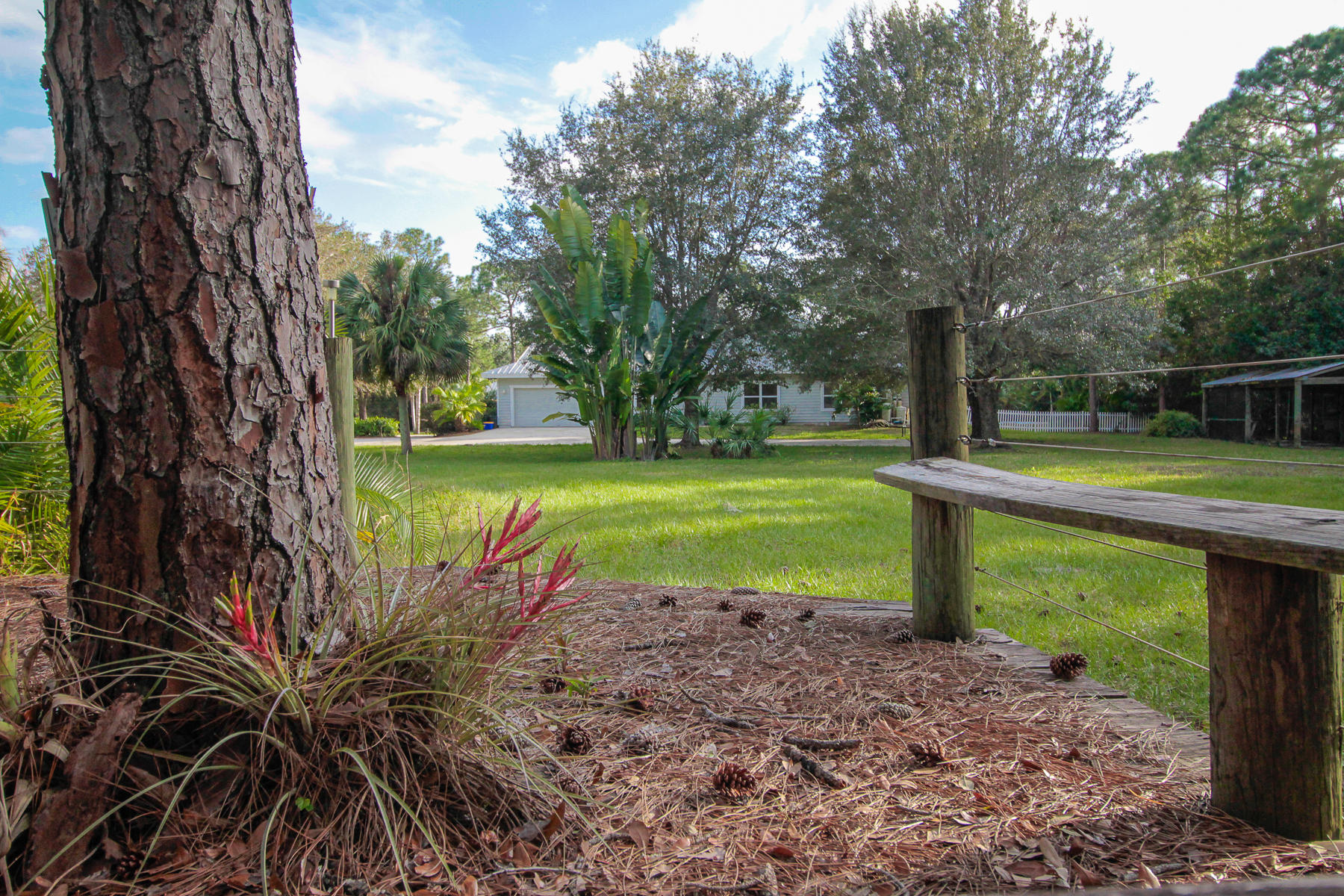 13580 Southeast Ranchland Road Hobe Sound, FL 33455 - Photo 8 of 52 Yard View