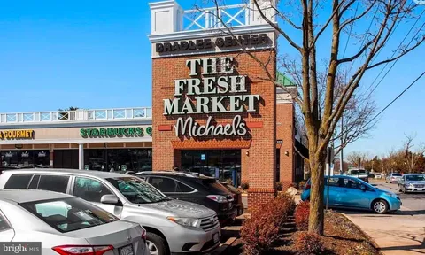 $130,000 | 2500 North Van Dorn Street, Unit 1118, Alexandria, VA 22302