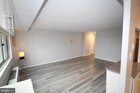 $130,000 | 2500 North Van Dorn Street, Unit 1118, Alexandria, VA 22302