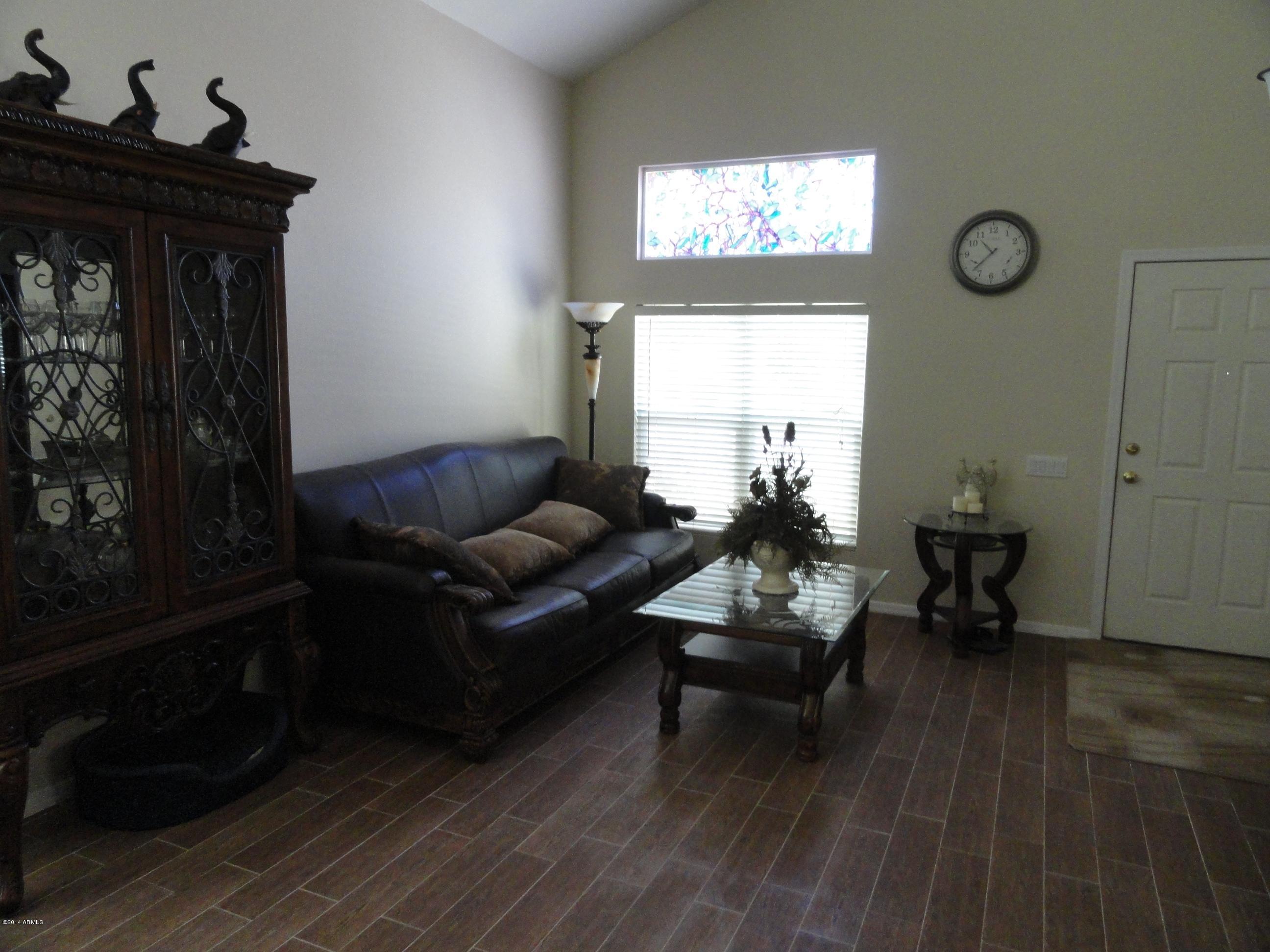 12926 West Cheery Lynn Road Avondale, AZ 85392 - Photo 4 of 9 DSC00696