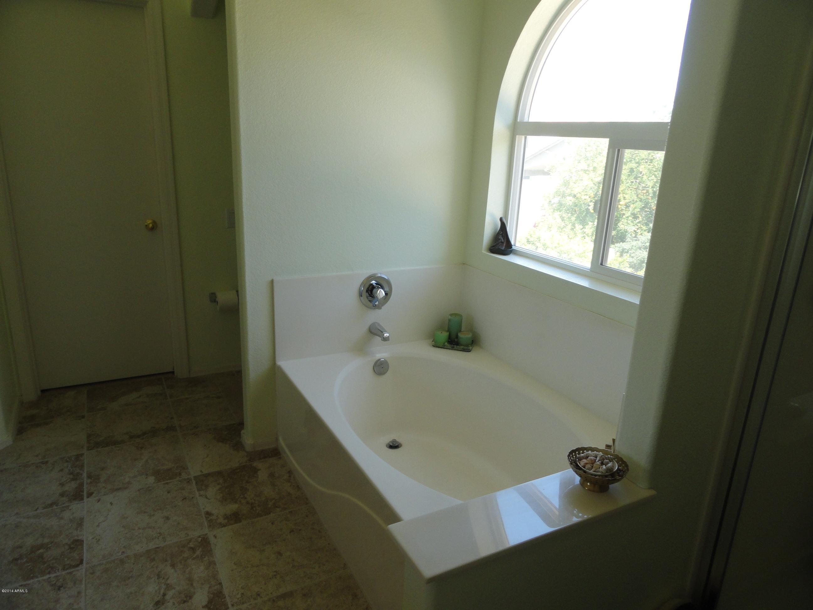 12926 West Cheery Lynn Road Avondale, AZ 85392 - Photo 7 of 9 DSC00711