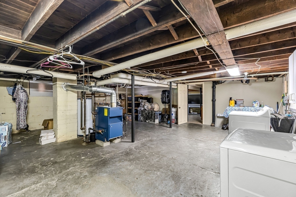 79 Marsden Street Springfield, MA 01109 - Photo 27 of 33