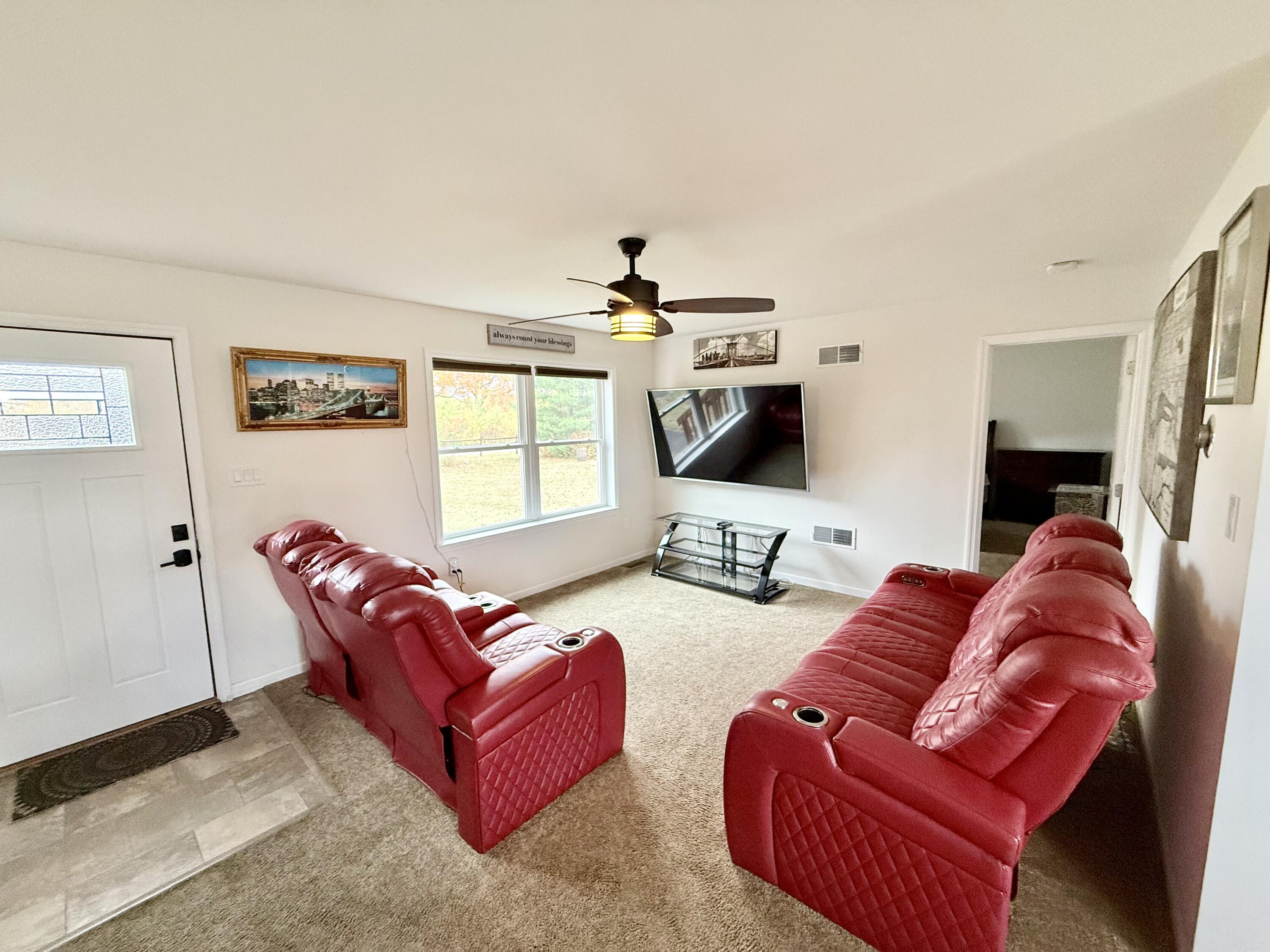 36 Bell Road Chazy, NY 12921 - Photo 9 of 29 Living room