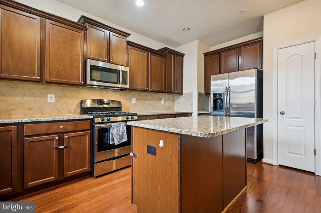 $3,300 | 642 Highland Farms Circle, Gambrills, MD 21054