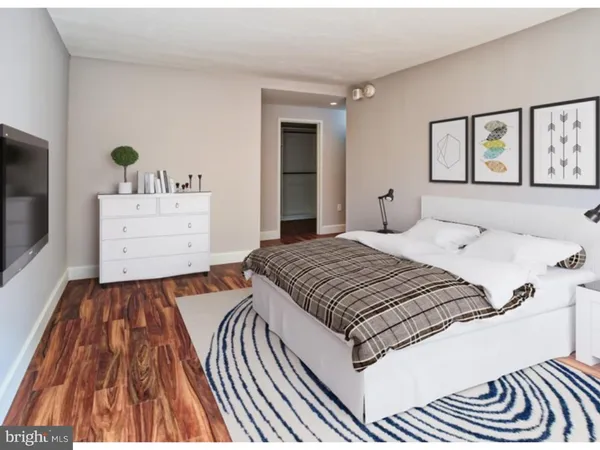 $3,512 | 1815 John F Kennedy Boulevard, Unit 1911, Philadelphia, PA 19103