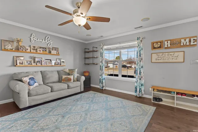 $285,000 | 943 Gulf Shore Boulevard, Kokomo, IN 46902