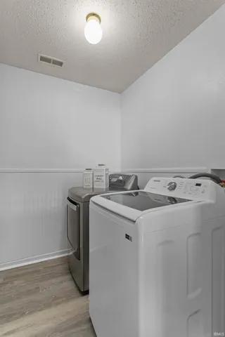 $285,000 | 943 Gulf Shore Boulevard, Kokomo, IN 46902