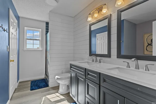 $285,000 | 943 Gulf Shore Boulevard, Kokomo, IN 46902