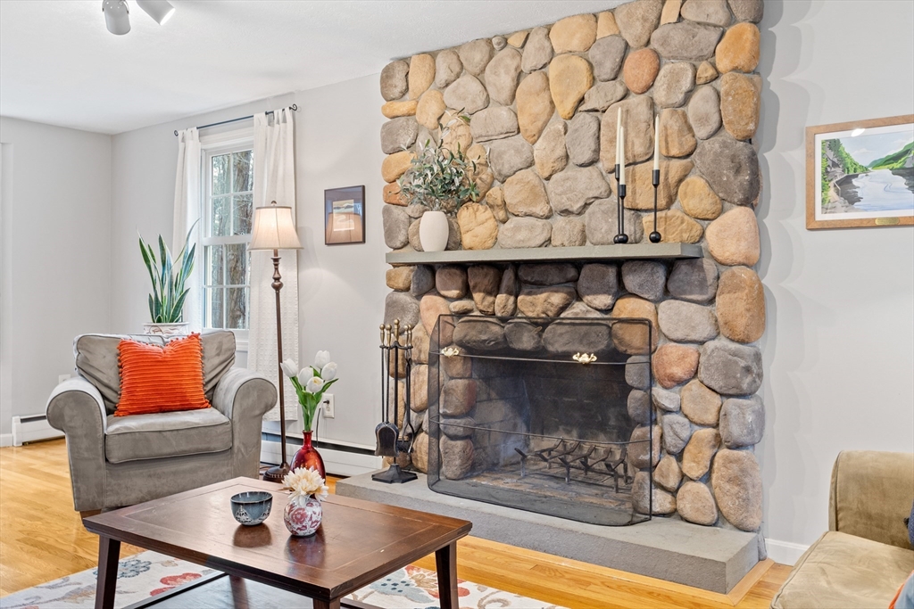 112 Old County Road Lancaster, MA 01523 - Photo 8 of 38 Gallery Image 8