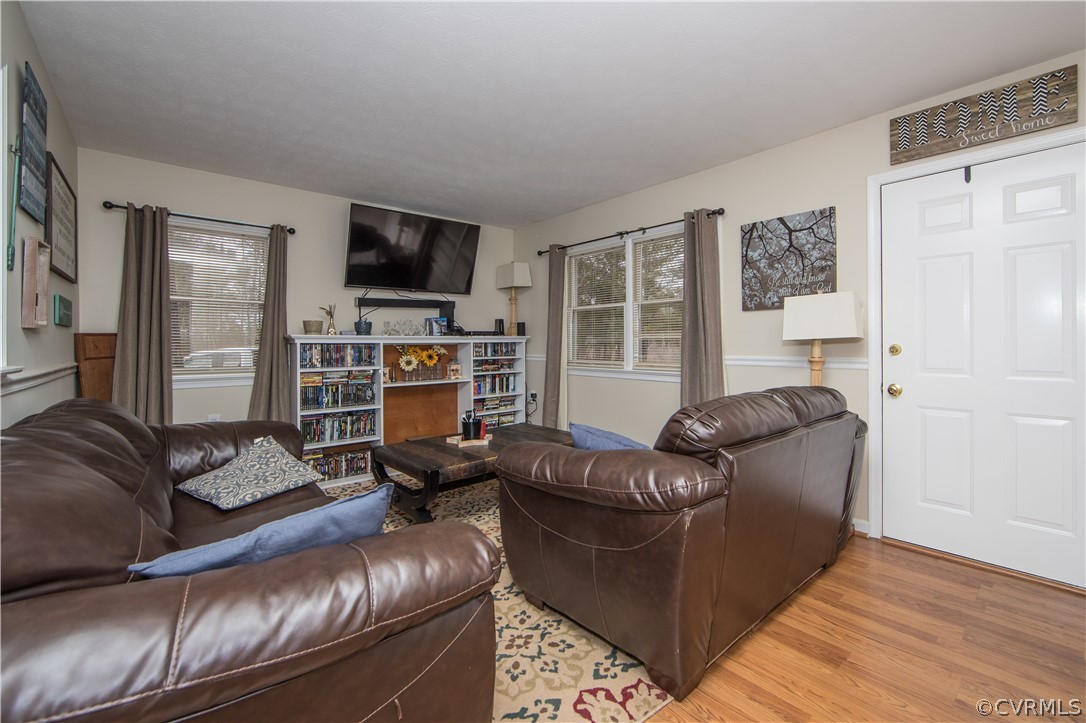 1009 Evans Road Powhatan, VA 23139 - Photo 6 of 18 Gallery Image 6