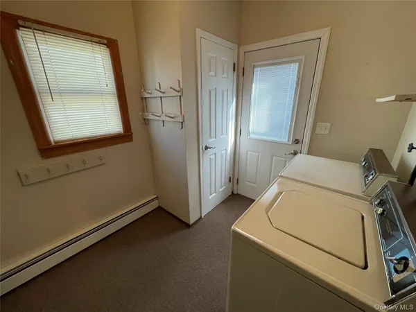 $724,990 | 152 North Fulton Avenue, Lindenhurst, NY 11757