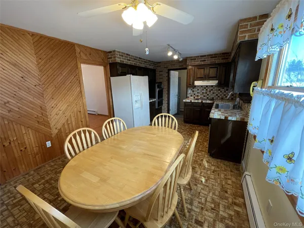 $724,990 | 152 North Fulton Avenue, Lindenhurst, NY 11757