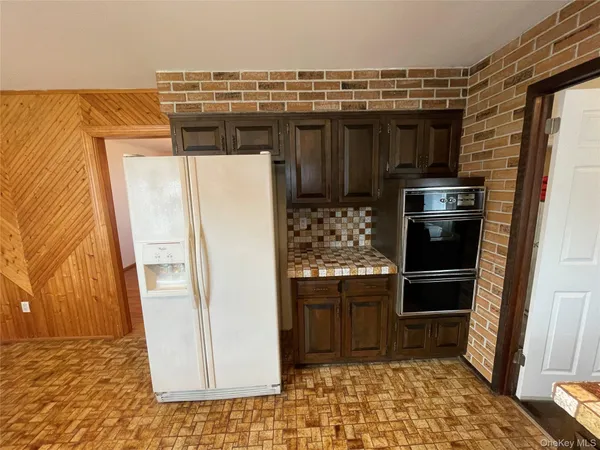 $724,990 | 152 North Fulton Avenue, Lindenhurst, NY 11757