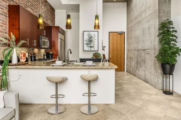 $550,000 | 1050 Island Avenue, Unit 711, San Diego, CA 92101