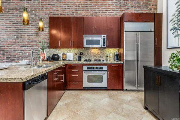 $550,000 | 1050 Island Avenue, Unit 711, San Diego, CA 92101