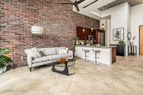 $550,000 | 1050 Island Avenue, Unit 711, San Diego, CA 92101