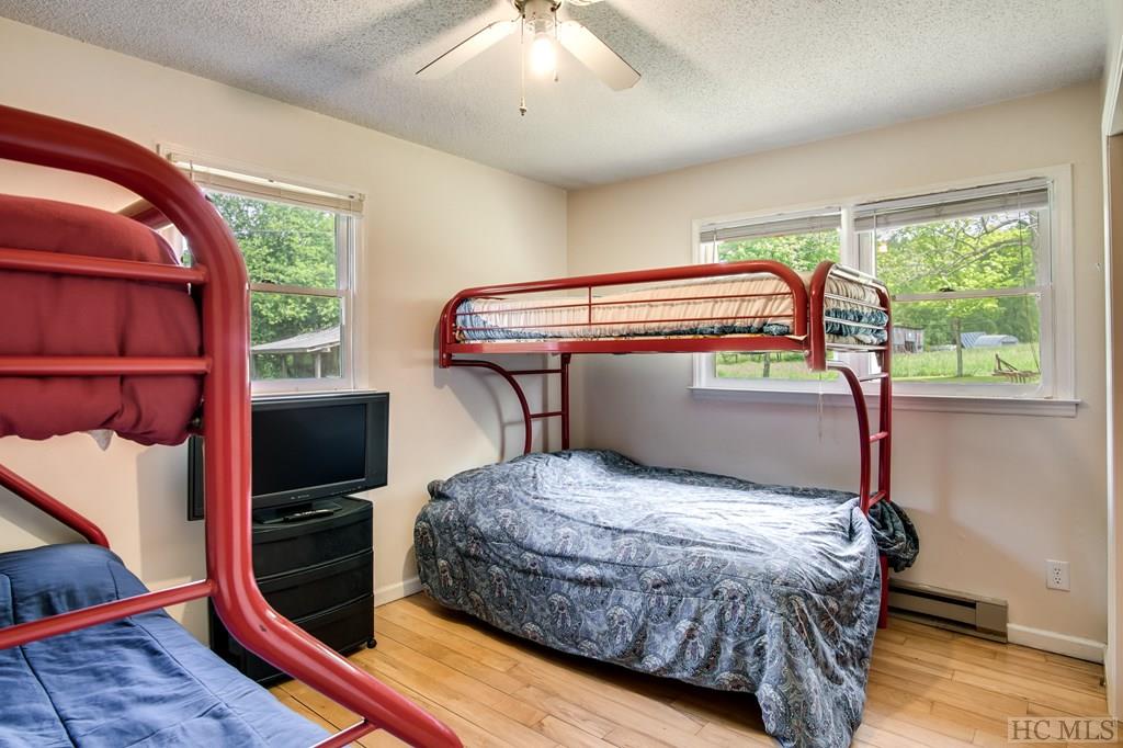 965 Higdon Road Franklin, NC 28734 - Photo 13 of 30 Gallery Image 13
