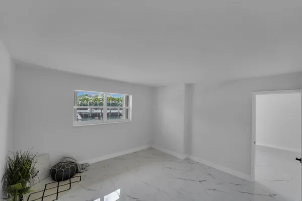 $2,600 | 750 Northeast Spanish River Boulevard, Unit 102, Boca Raton, FL 33431