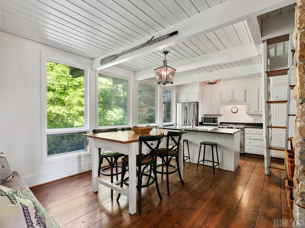 222 Heaton Forest Road Cashiers, NC 28717 - Photo 6 of 13 Gallery Image 6