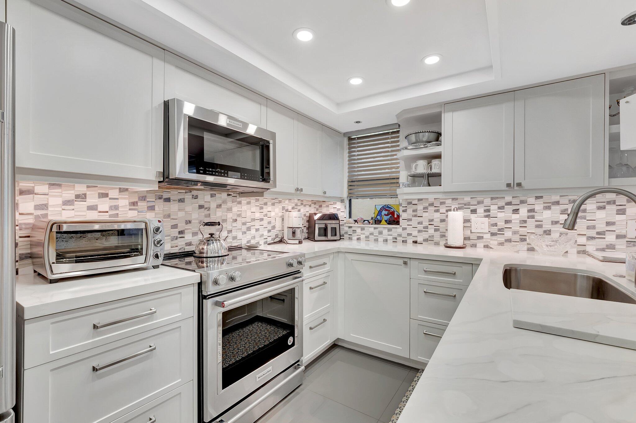 19953 Trevi Way, Unit 19953 Boca Raton, FL 33434 - Photo 14 of 91 14-web-or-mls-DSC_4735