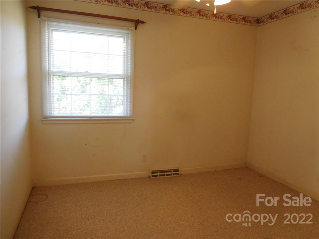 1001 Linwood Road Kings Mountain, NC 28086 - Photo 13 of 29 Gallery Image 13