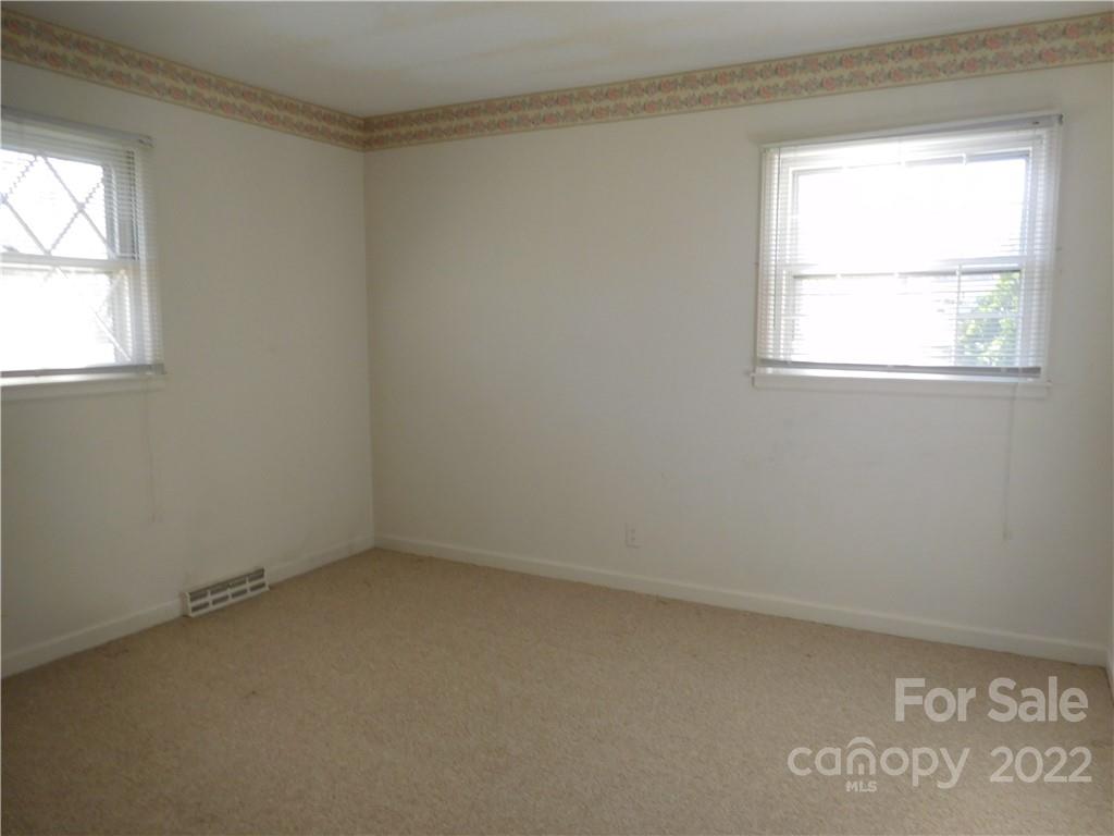1001 Linwood Road Kings Mountain, NC 28086 - Photo 16 of 29 Gallery Image 16
