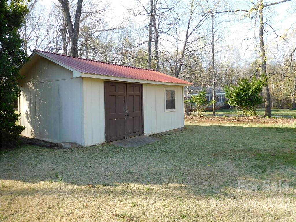 1001 Linwood Road Kings Mountain, NC 28086 - Photo 25 of 29 Gallery Image 25