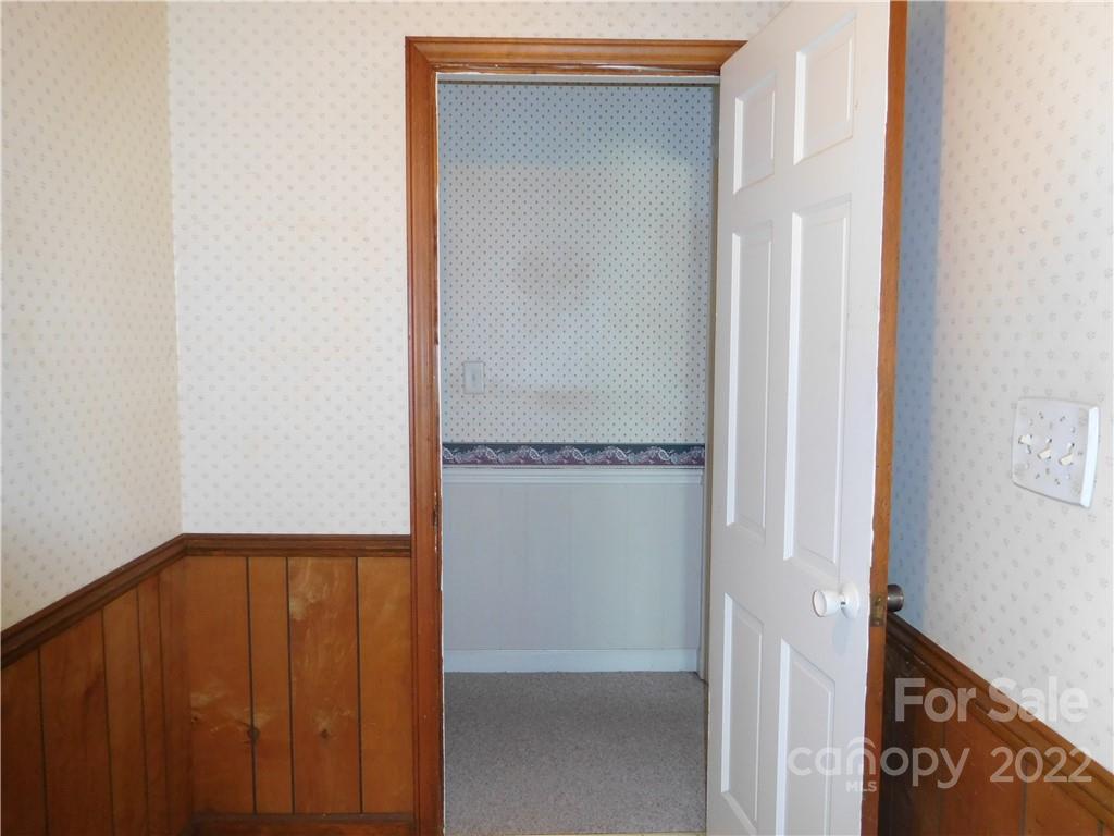 1001 Linwood Road Kings Mountain, NC 28086 - Photo 3 of 29 Gallery Image 3