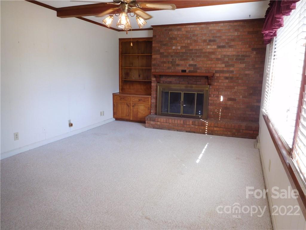 1001 Linwood Road Kings Mountain, NC 28086 - Photo 5 of 29 Gallery Image 5