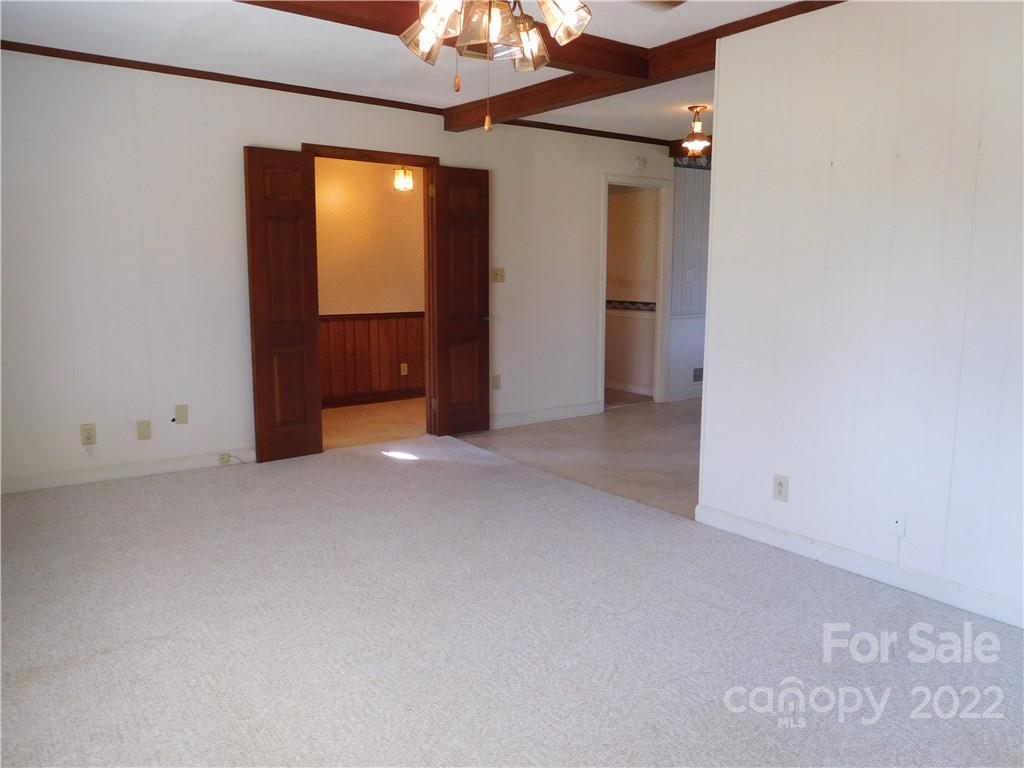 1001 Linwood Road Kings Mountain, NC 28086 - Photo 6 of 29 Gallery Image 6