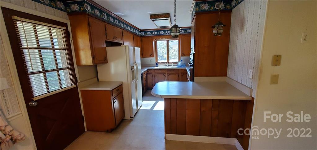 1001 Linwood Road Kings Mountain, NC 28086 - Photo 8 of 29 Gallery Image 8