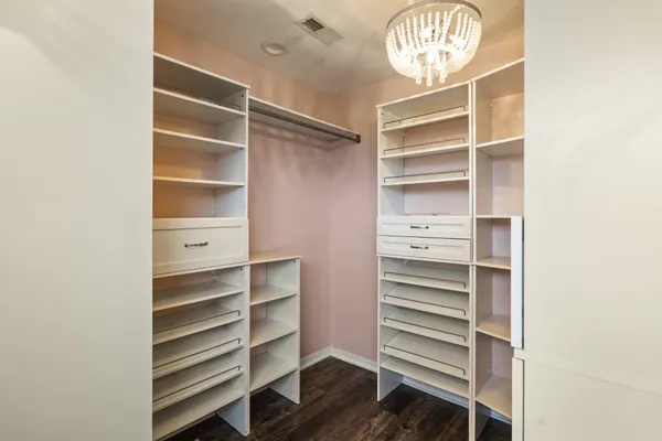 $285,000 | 4470 Russellville Road, Hopkinsville, KY 42240