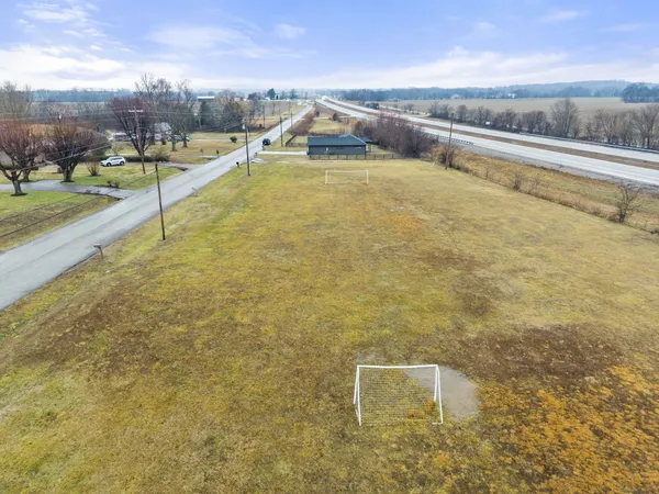 $285,000 | 4470 Russellville Road, Hopkinsville, KY 42240