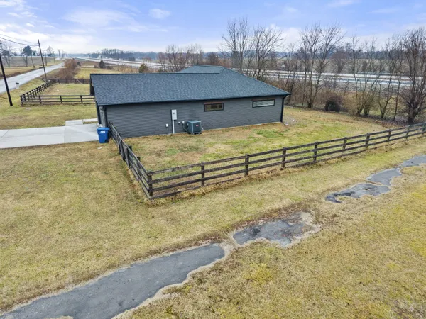 $285,000 | 4470 Russellville Road, Hopkinsville, KY 42240