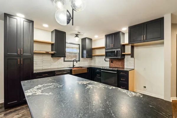 $285,000 | 4470 Russellville Road, Hopkinsville, KY 42240