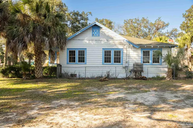 $1,950 | 418 Vancouver Street, Pensacola, FL 32507