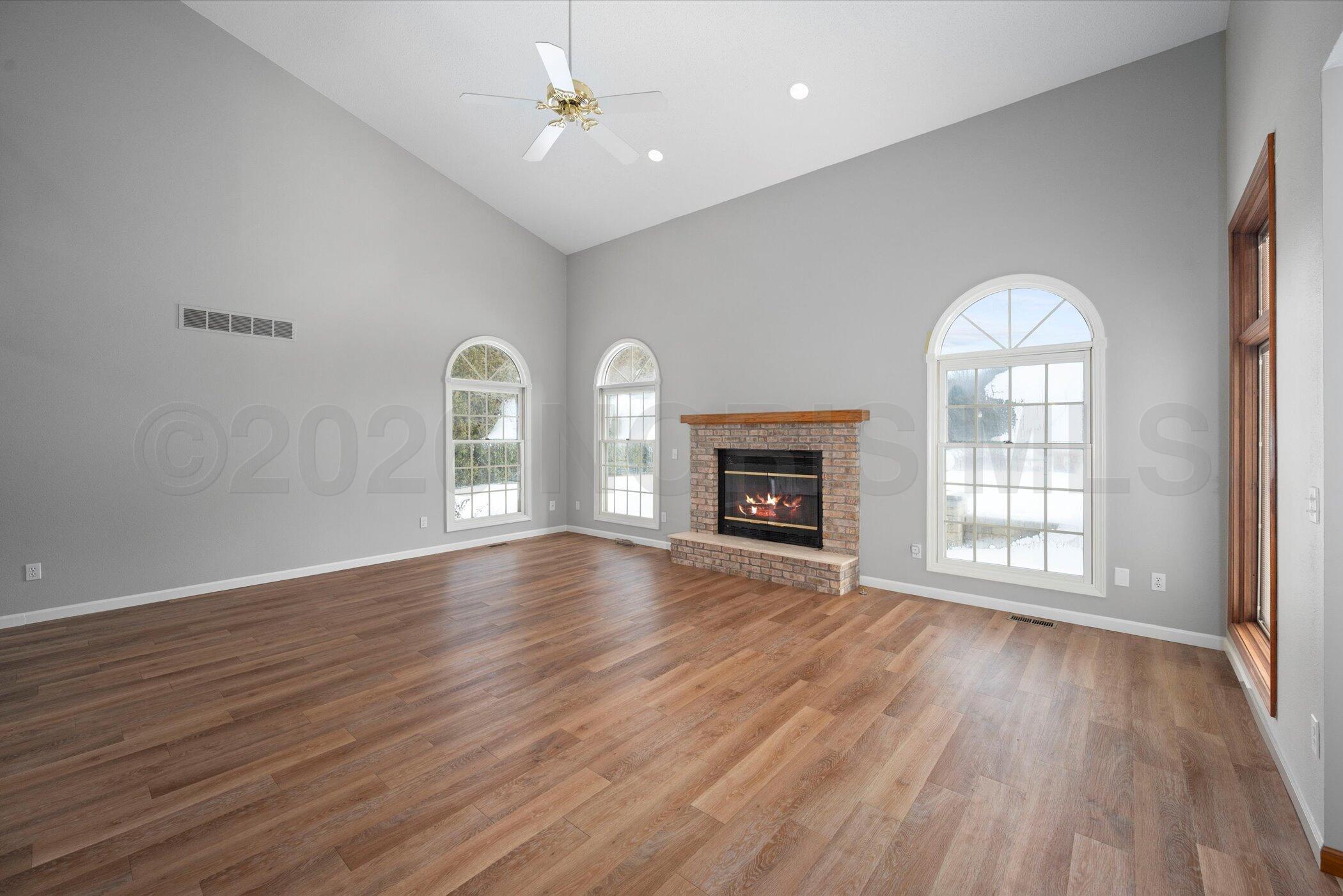 7645 Yawberg Road Whitehouse, OH 43571 - Photo 16 of 79 Family room