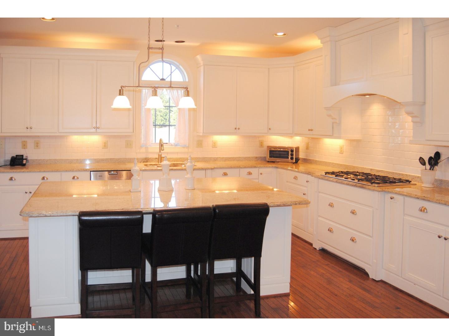 2415 April Drive Jamison, PA 18929 - Photo 12 of 24 Kitchen