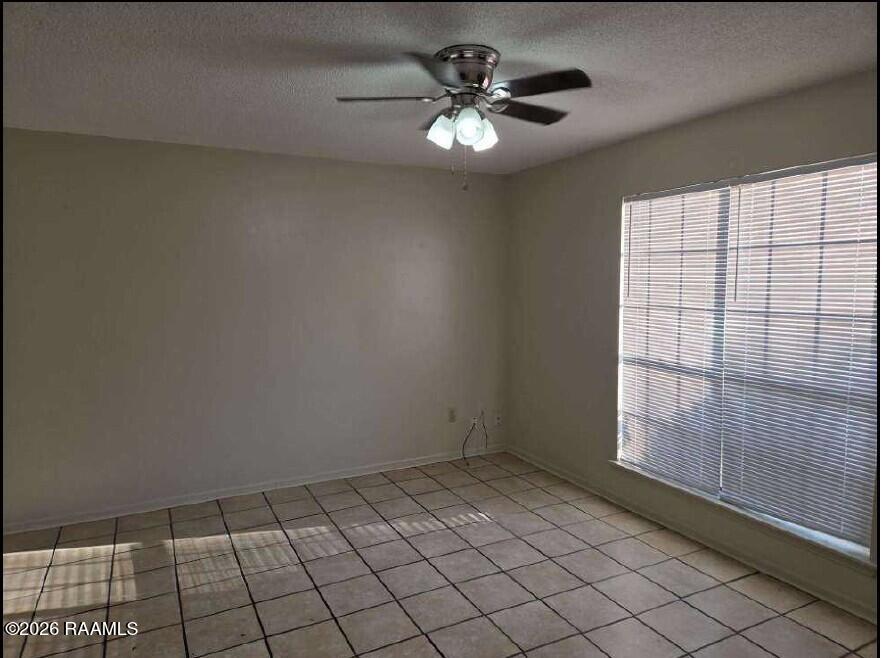 136 Hummingbird Lane Lafayette, LA 70506 - Photo 2 of 5 Screenshot 2026-02-20 072832 (1)