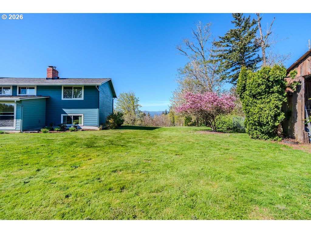 32728 Northeast Chamberlain Road Corbett, OR 97019 - Photo 4 of 48