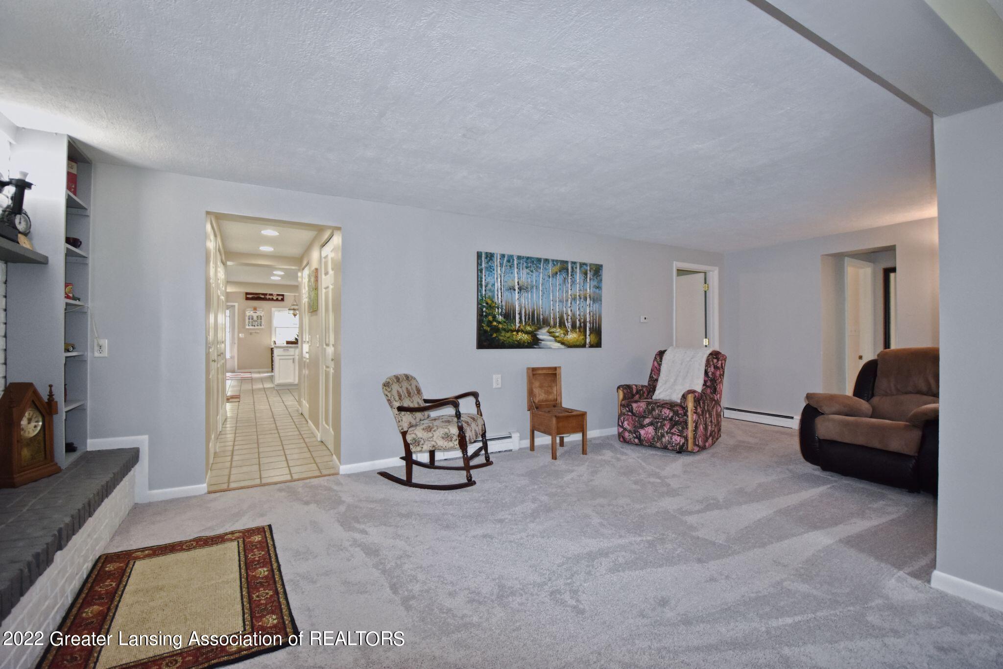 916 Grovenburg Road Holt, MI 48842 - Photo 7 of 45 30