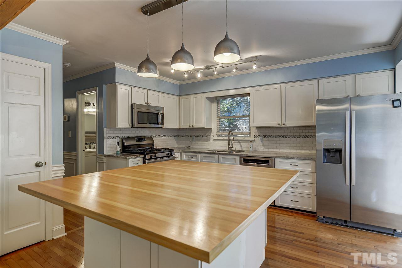7212 Bluffside Court Raleigh, NC 27615 - Photo 6 of 21