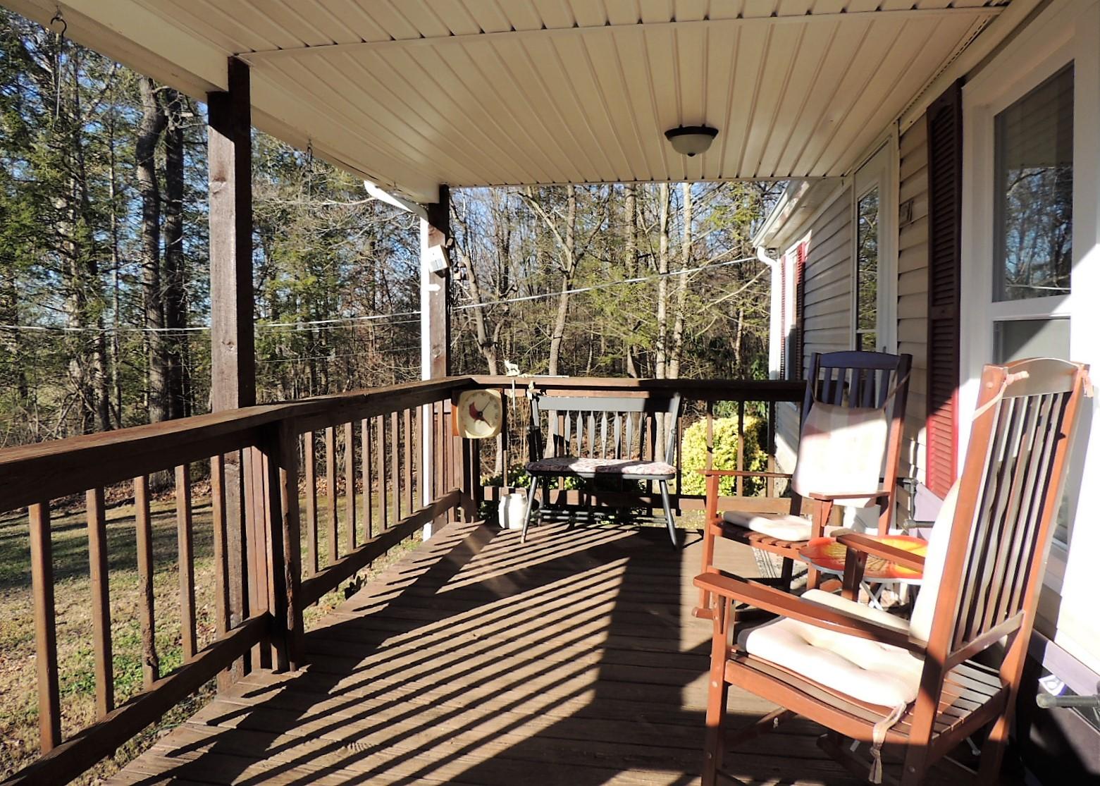965 Mysinger Road Greeneville, TN 37743 - Photo 3 of 27 3 Front