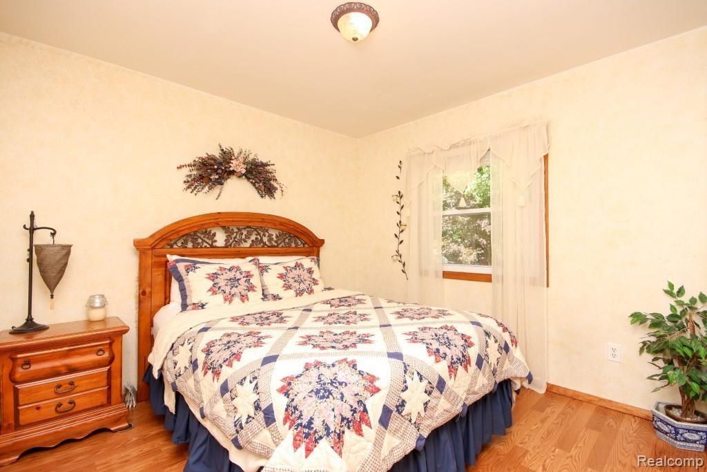 11357 Mcgregor Road Pinckney, MI 48169 - Photo 23 of 56 20 11357 McGregor BEDROOM 2 (41 of 56) (Custom).jpg