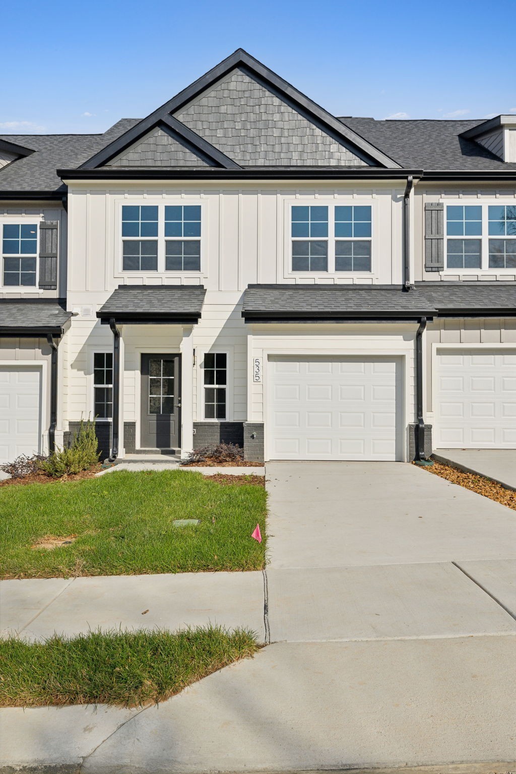 537 Tulip Springs Road Hermitage, TN 37076 - Photo 58 of 58 a front view of a house with a garden