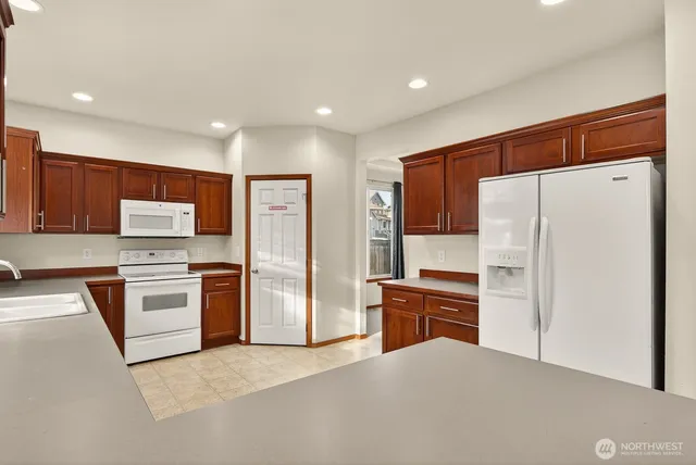 $3,300 | 6950 282nd Place Northwest, Stanwood, WA 98292